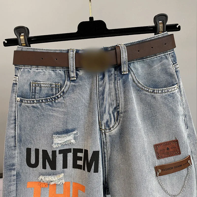 High Waist Distred Denim Orts Damen Sommer dünne Fünf-Punkt-Hose individuelle Buchstaben-Stickerei Jeans mit geradem Bein