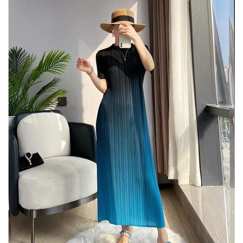 

Spring Summer Women's Dress Gradient Mid-Length Fitted Patchwork Drape Pleated Style Minimalist Loose Fit Fashionable Versatile