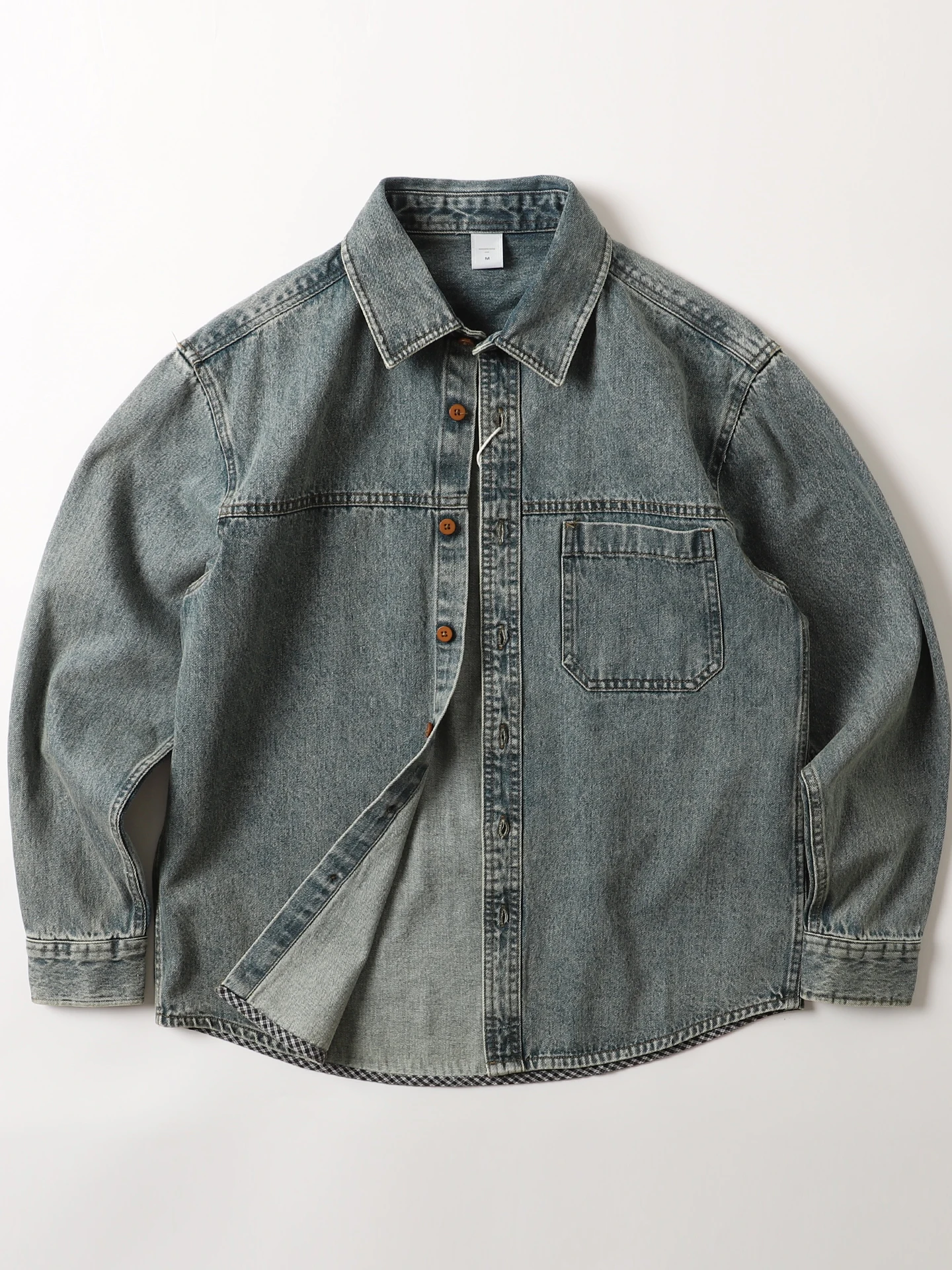 

Ретро-куртка из денима с длинными рукавами для мужчин, повседневная, устойчивая к деформации, из смеси хлопка и полиэстера, в американском стиле.