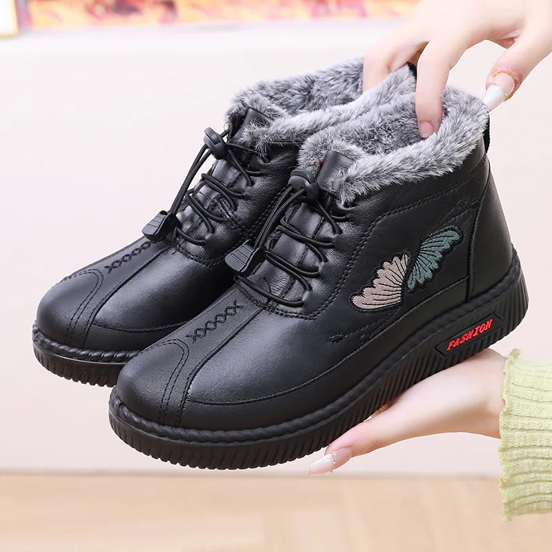 Winter Women's Casual High-top Shoes Plugging Lace Up Lightweight Sneakers Thicken Warm Fashion Versatile Flat Shoes