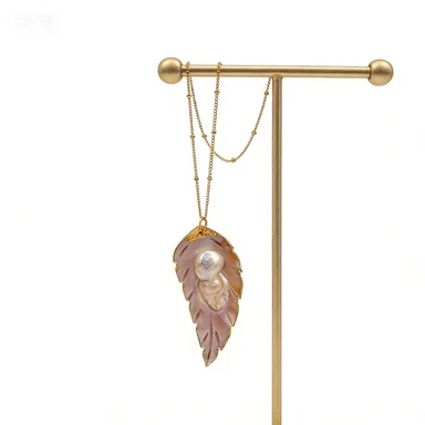 WT-JP074 Unique Design Natural Shell Leaf Shape With Random Size Pearls Pendant Dainty Crave With Gold Bezel For Necklace