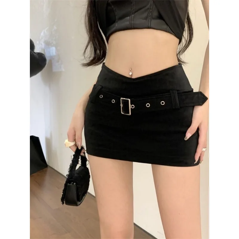 

Черная кожаная юбка в американском стиле ретро для женщин, ранняя осень, новая юбка на бедрах с высокой талией, короткая юбка трапециевидной формы с защитой от воздействия