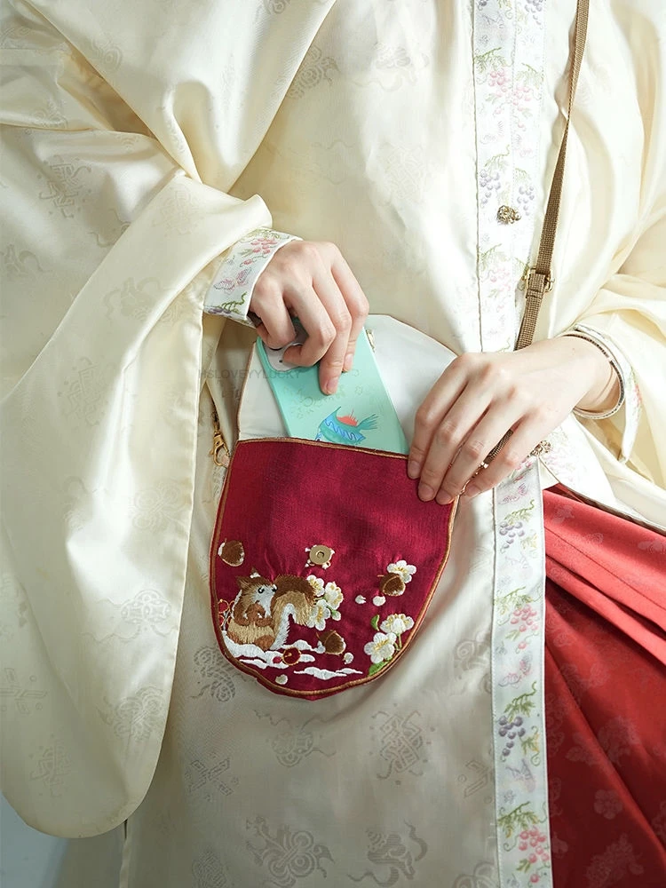 Antieke vrouwen geborduurde bloem eekhoorn origineel borduurwerk Hanfu oude Chinese kostuumaccessoires meisje mooie tas geschenken