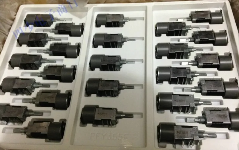 RK168 Motor Potentiometer Six-link A20k× 6-axis 25mm Long Amplifier Motor Potentiometer，1PCS