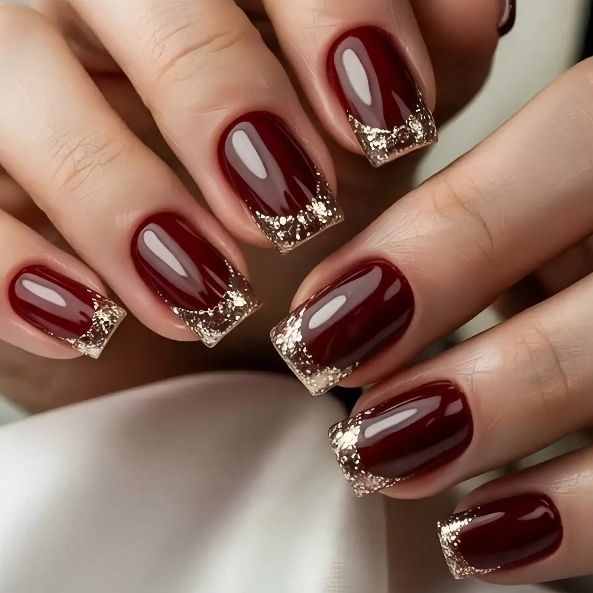 

Jelly Glue + Rubber StripRed French-Style Medium-Length European Square-Shaped Nail Patches, Fashionable Removable Wearable Nail