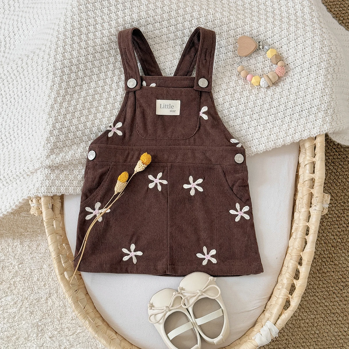 Spring Autumn Newborn Baby Girl Kid's Dress Flowers Embroidery Vest Strap Skirt Folds Dresses Stylish Baby Girl One-Piece Dress