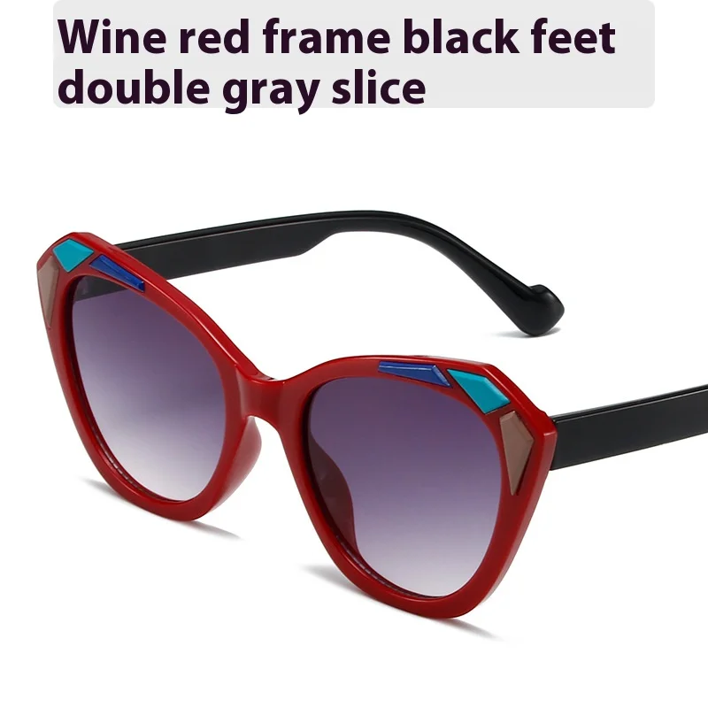 Retro British style cat eye sunglasses, trendy large frame color contrasting glasses, fashionable wearing sunglasses