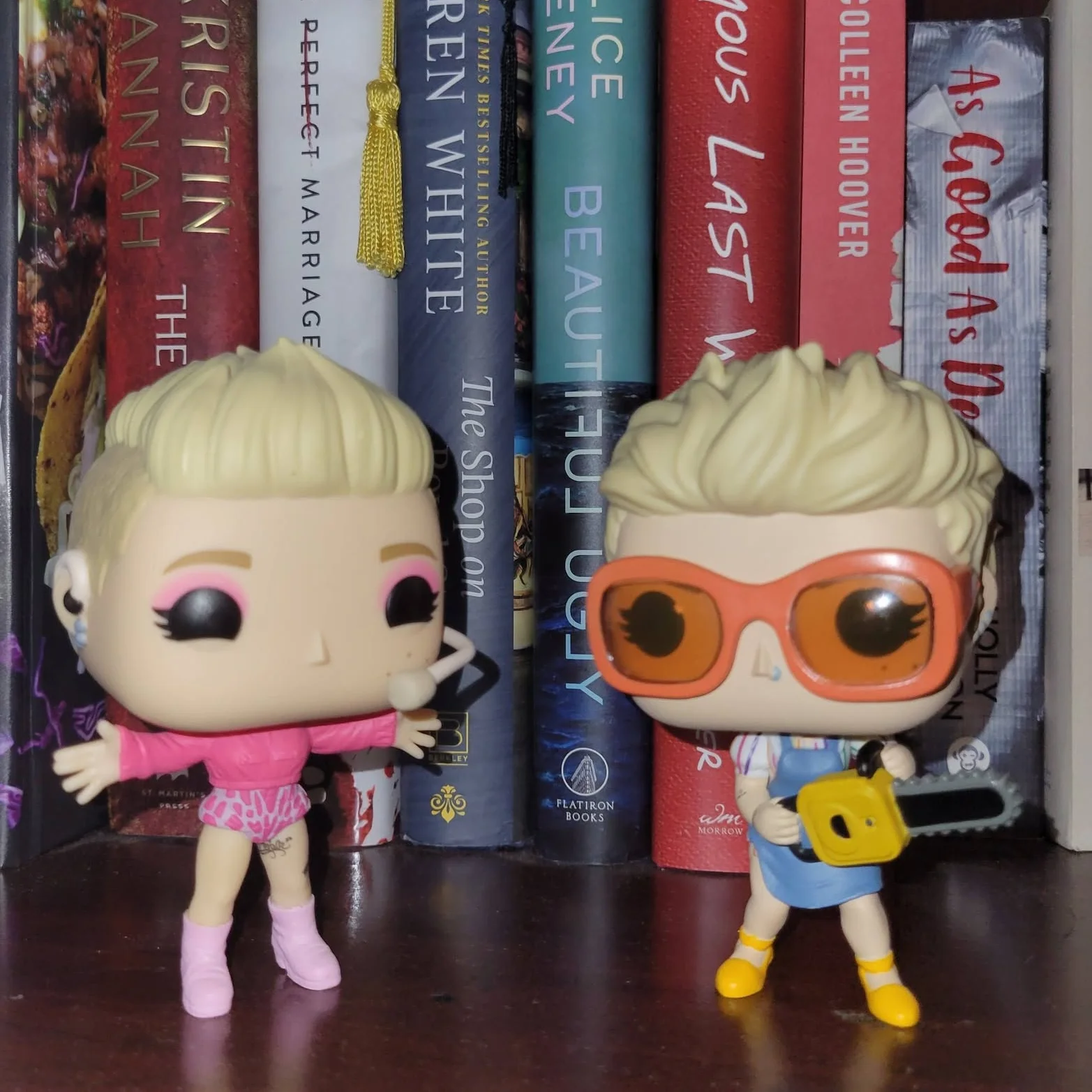 

Funko Pop Pink with Chainsaw(So What) 4.3 inch Figure #488 Official Authentic Collect Limited Edition Figures Pink Fans Toy Gift