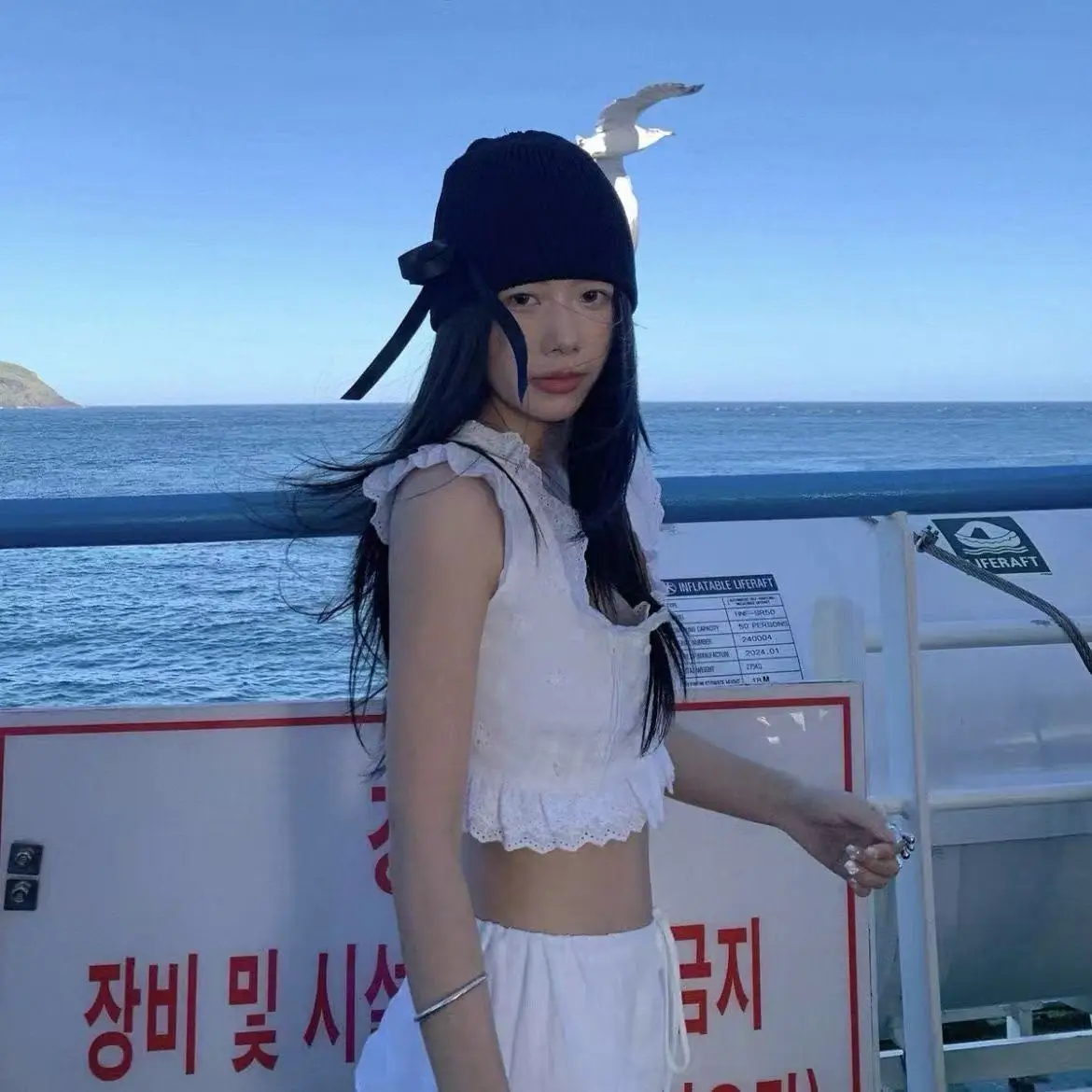 محبوك قبعات حريمي للنساء القوس الأشرطة Skullies قبعات السيدات الخريف الشتاء الدافئة بيني قبعة في الهواء الطلق سدادات حماية الأذن بونيه