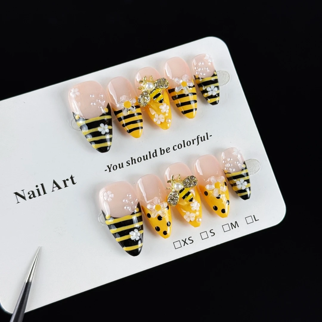 10pcs high-end Cute cartoon style, hand-painted zebra pattern, three-dimensional embossed design, little bees handmade fake nail