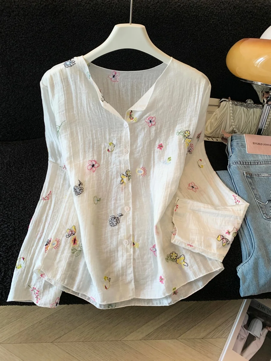 

Unique Beautiful Long Sleeve Thin Air Conditioned Shirt Women's Summer New Style Floral Embroidery Sun Protection Shirt Top