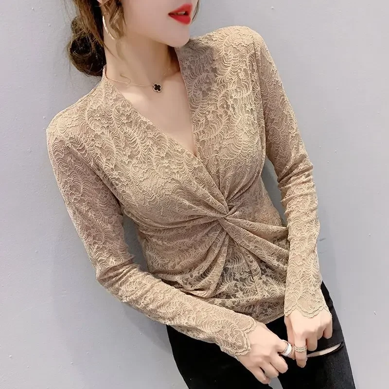 

Autumn Korean New V-neck Pullover Lace Base Layers Commuting Fashion Sexy Hollow Out Slim and Versatile Long Sleeved Tops V470