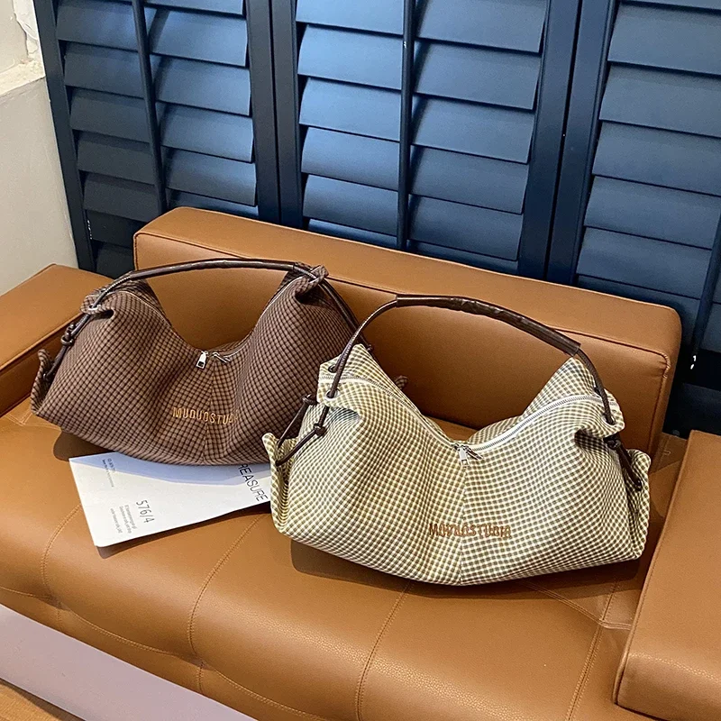 

Fashionable Retro Plaid Large Capacity Shoulder Bags 2026 Hot Sale Exquisite Stylish Design Hot Trendy Crossbody Bags for Women