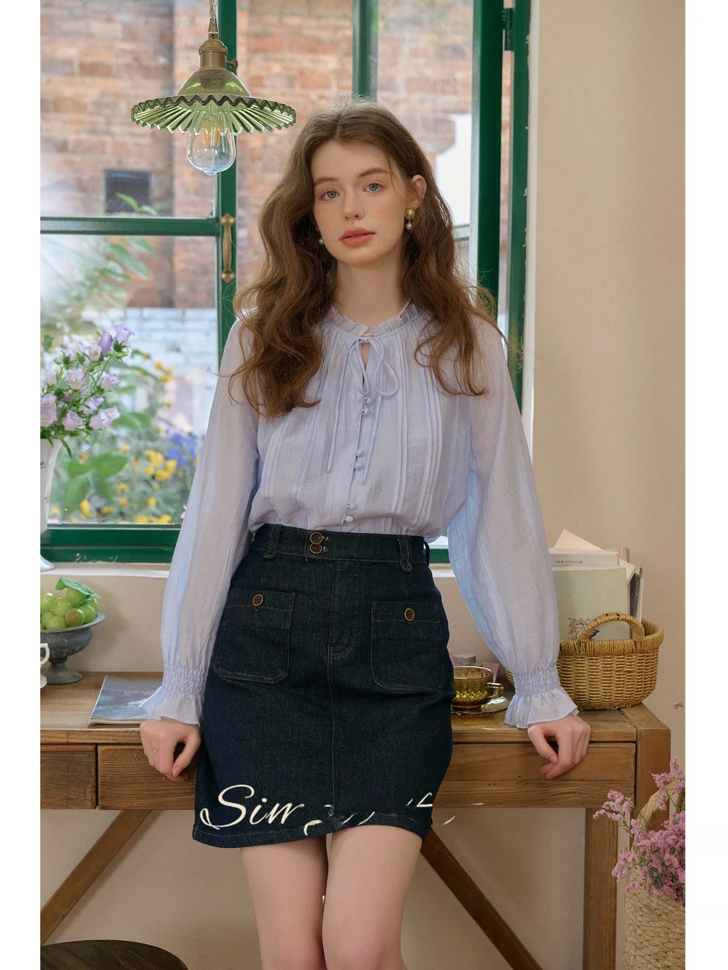 

SimpleRetro French Style Loose Fit Long Sleeve Sun Protection Shirt with Bow Tie And Small Lace Collar for Petite Women