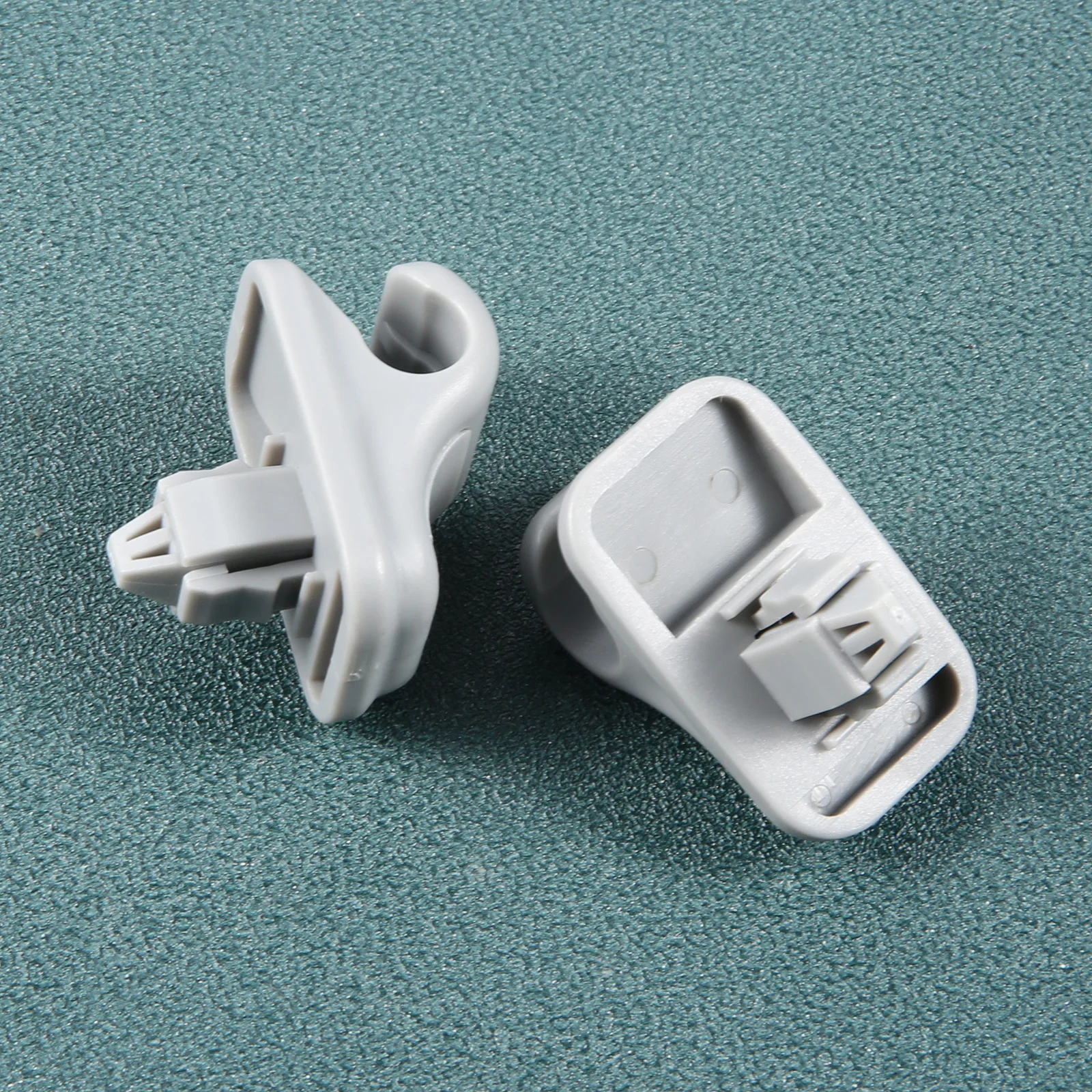2 Stück Auto-Sonnenblenden-Clips Schminkspiegel-Halterungen 84851-77K00-6GS 84851-65D00 für Suzuki SX4 Swift Alto für Suzuki für VITARA Auto-Clips