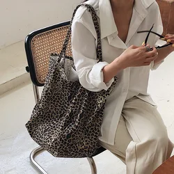 Bolso de algodón con estampado de leopardo para mujer, bolsa de hombro de lona, portátil, de viaje, de lujo, a la moda, 2024