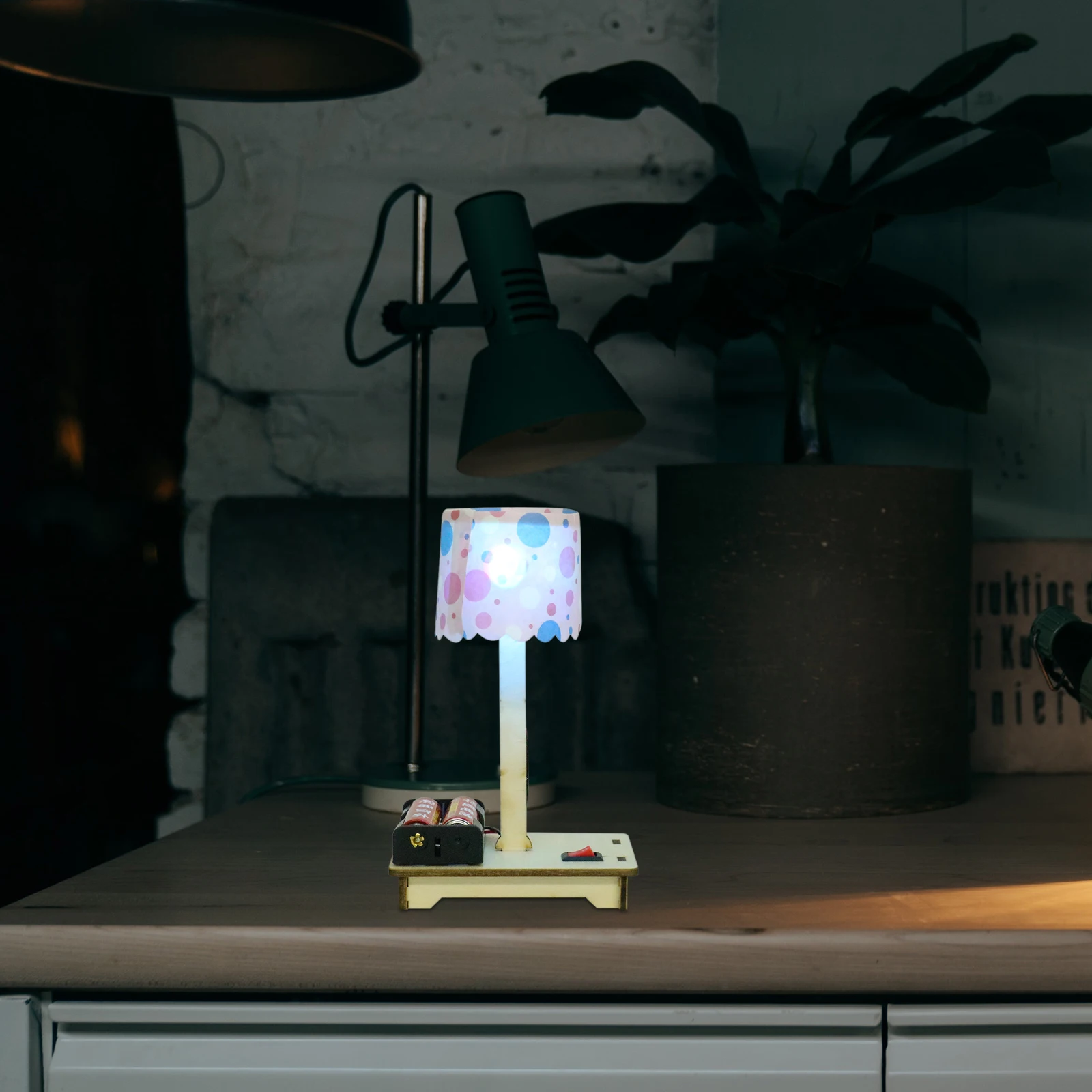 

DIY Desk Mini Table Light Wood Material Assembly Kit Student Night Lamp Educational Table Lamp Models Tool Creative Toy