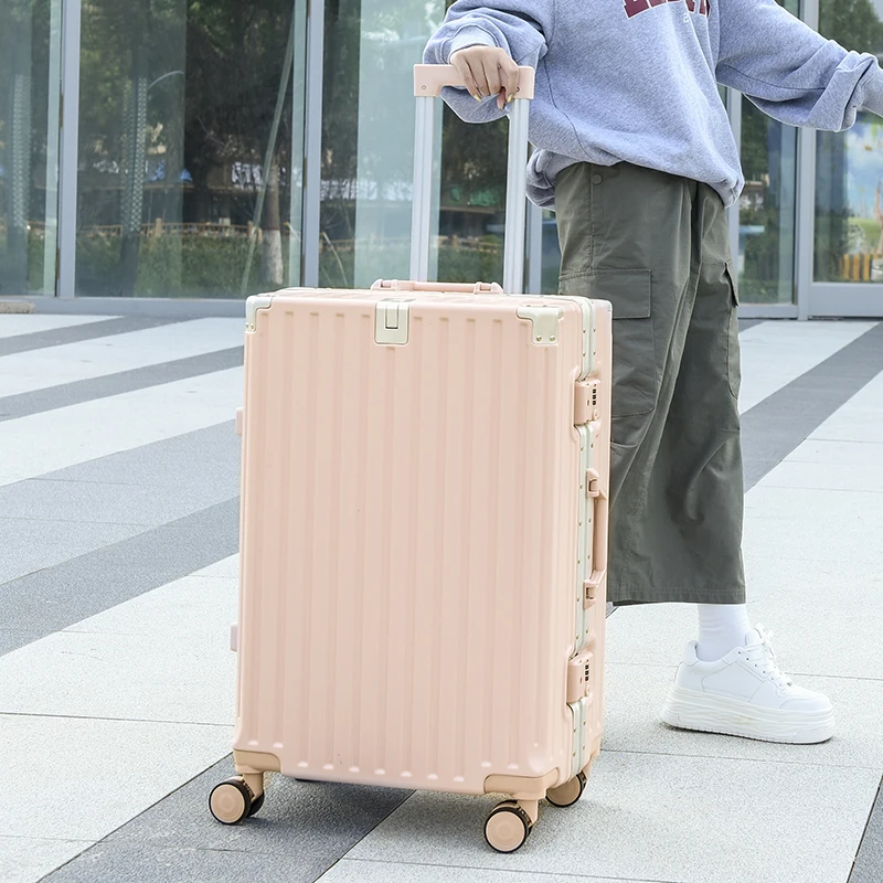 

20-inch Carry-on Suitcase with Retractable Handle Stylish Aluminum Frame Combination Lock Travel Luggage