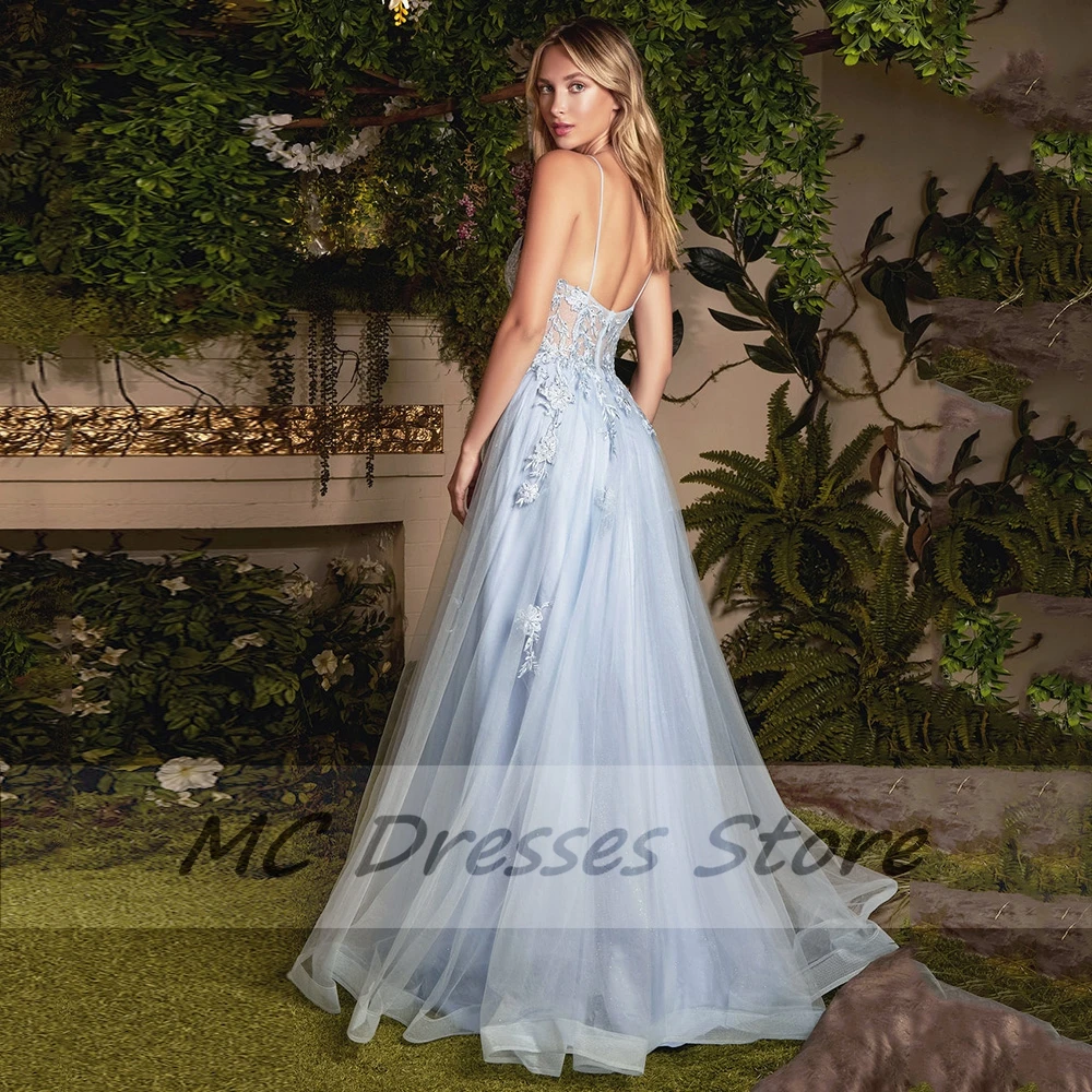 JEHETH Applique Prom Dress Blue Modern Spaghetti Strap con scollo a v a-line abito da sera in Tulle lungo drappeggiato Backless Party muslimah abito da ballo adesivo blu spaghetti moderni con una cravatta v, abito da s