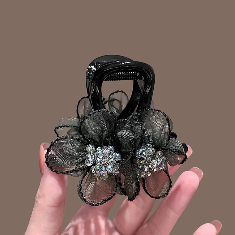 

Romantic Black Mesh Crystal Flower Medium-sized Hair Claws Clip Back Head Shark Clip Vintage Hairpin Accessories and Headwear