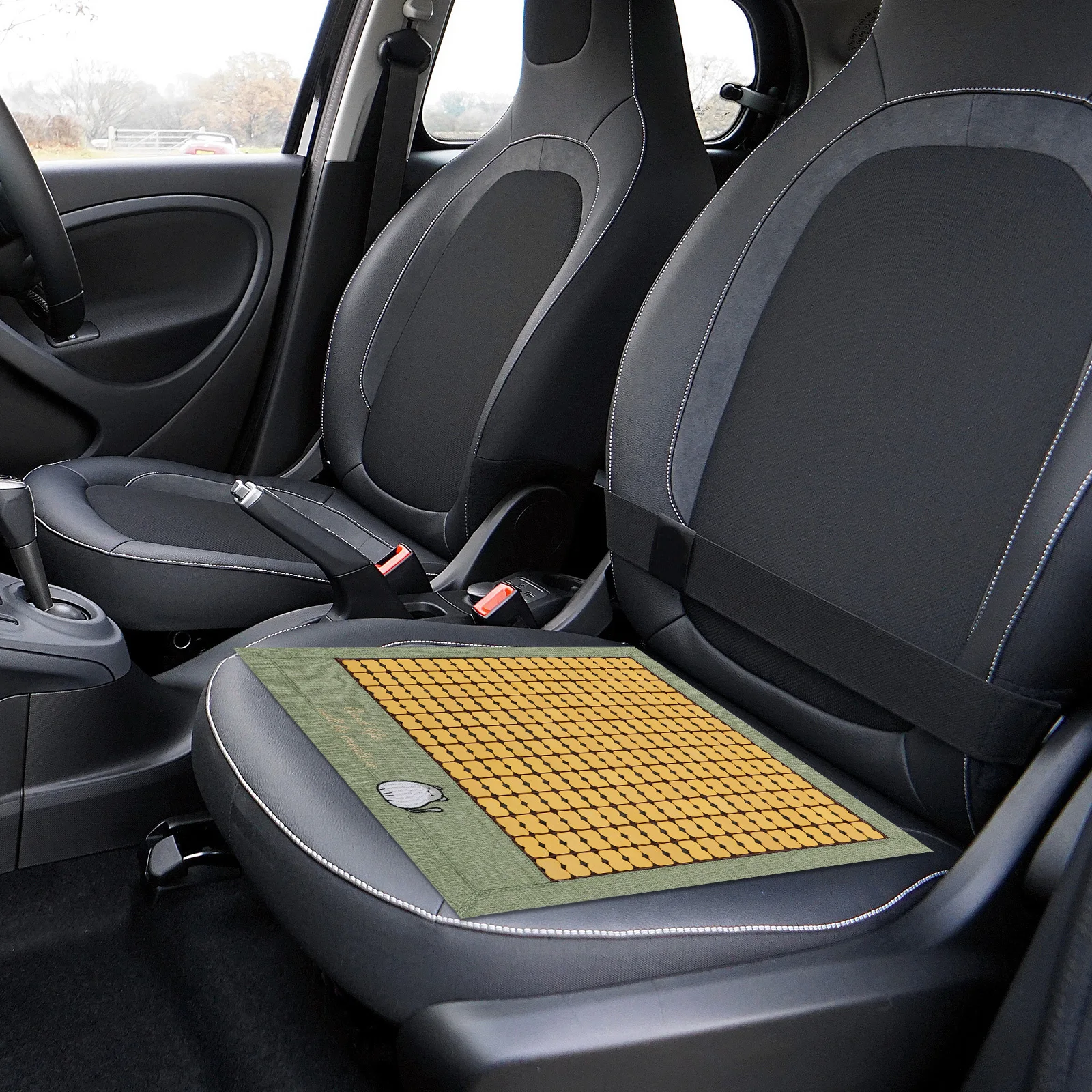 

Adorable Seat Cushion Summer Cool Mat for Car Sofa Office Chair Non-Slip Breathable Refreshing Alleviate Pressure