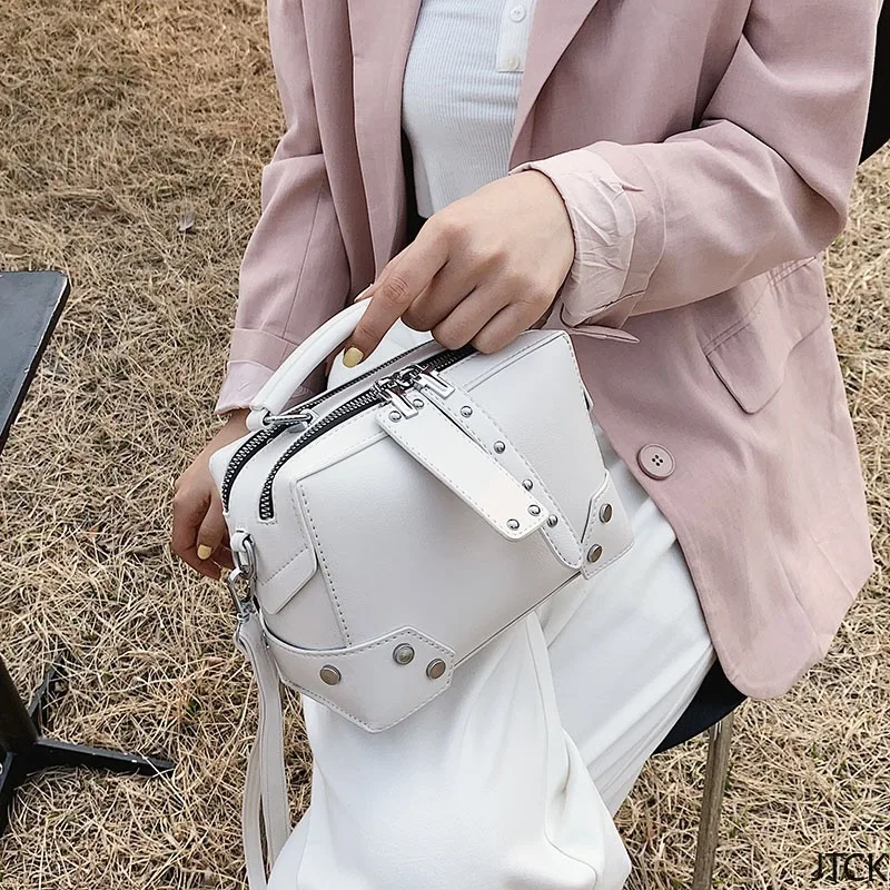 

New Fashion Rivet Bag Women Net Red Shoulder Bag Fashion Solid Color Messenger Bag Cross-border Small Bag Women Handbags