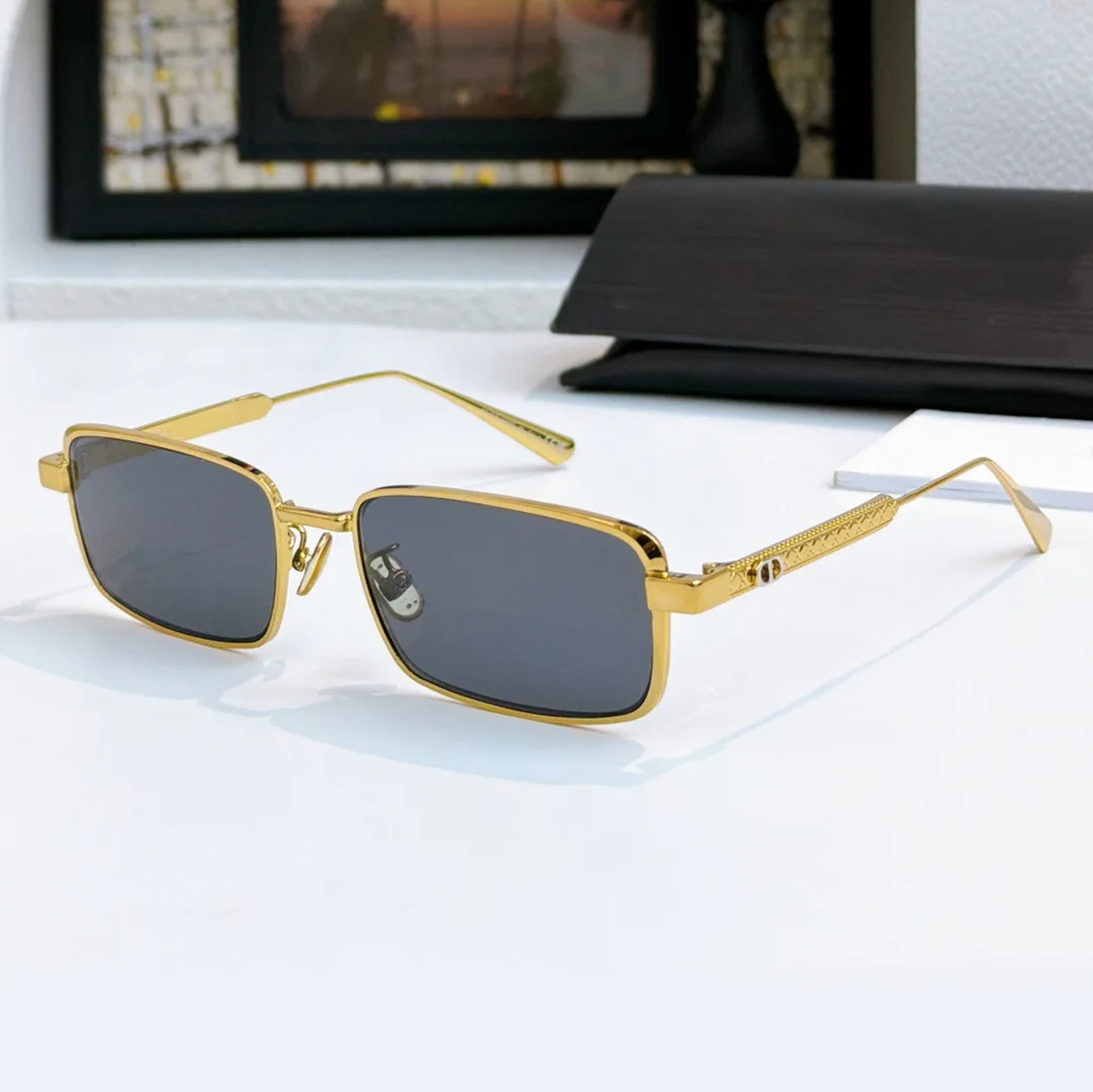 Metal Small Square Sunglasses for Men Women Casual Outdoor Sun Glasses Vintage Triangle Temple Design UV400 Protective Eyewear
