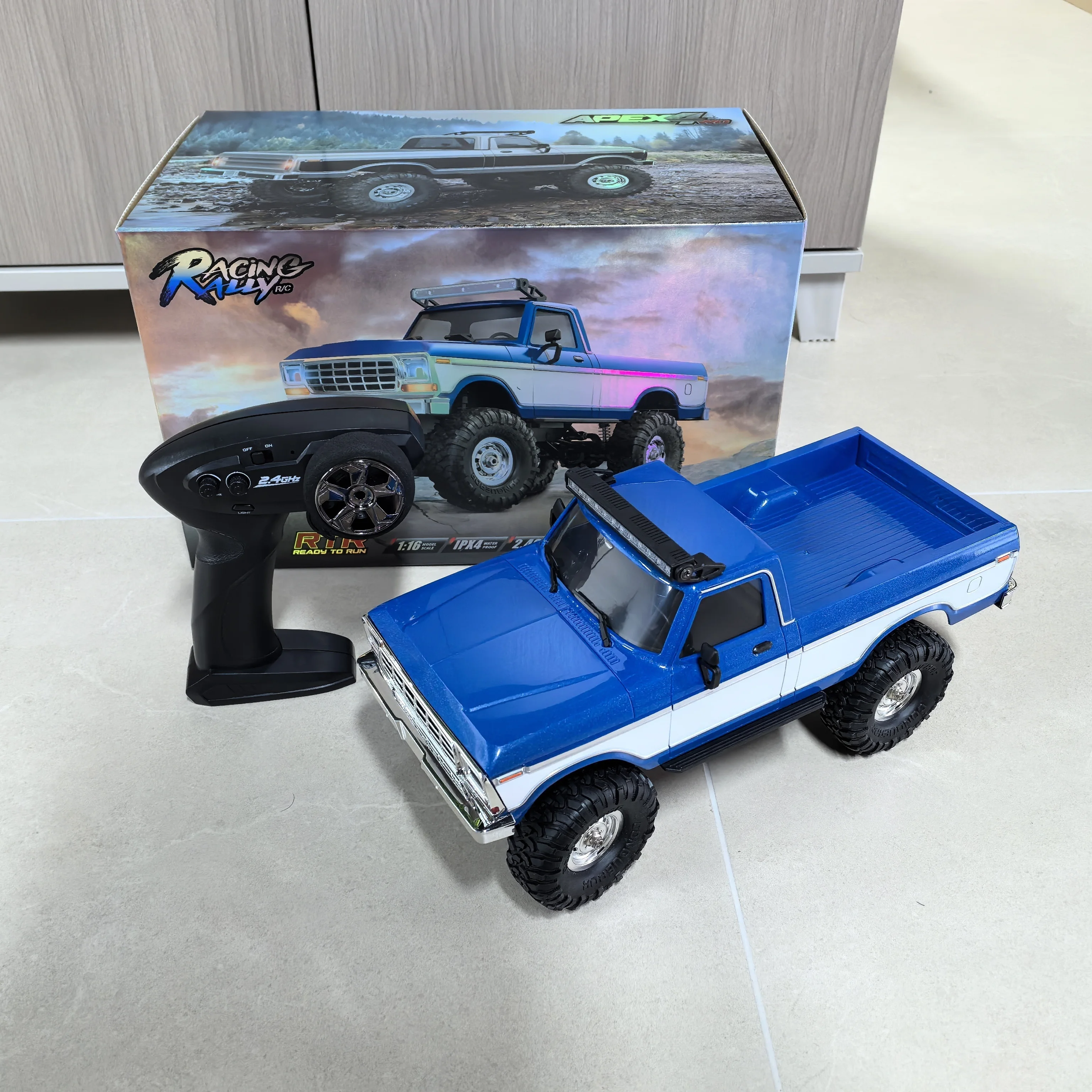 

New Huangbo New Product R1609 2.4GHz Remote Control Pickup Truck/JEEP Wrangler 1:16 Full Scale Model Climbing RC Car