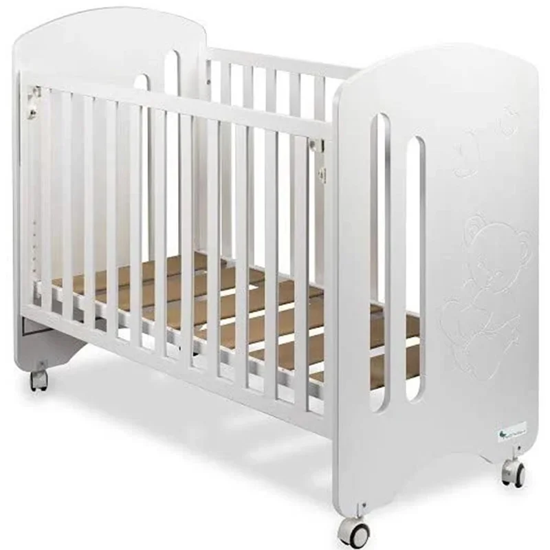 

Деревянная кроватка для малышей с мобильом, изготовленная на заказ, для мальчиков