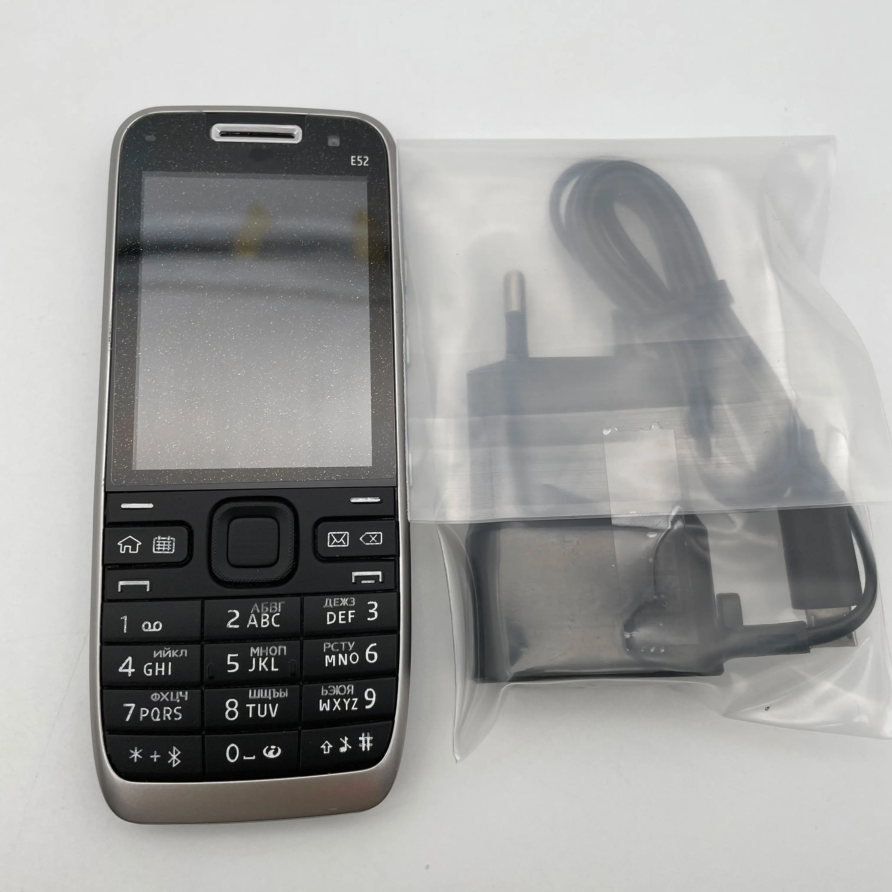 الأصلي مقفلة E52 شريحة واحدة GSM 900/1800 2G/3G بلوتوث الهاتف المحمول لوحة المفاتيح العربية الروسية المصنوعة في فنلندا