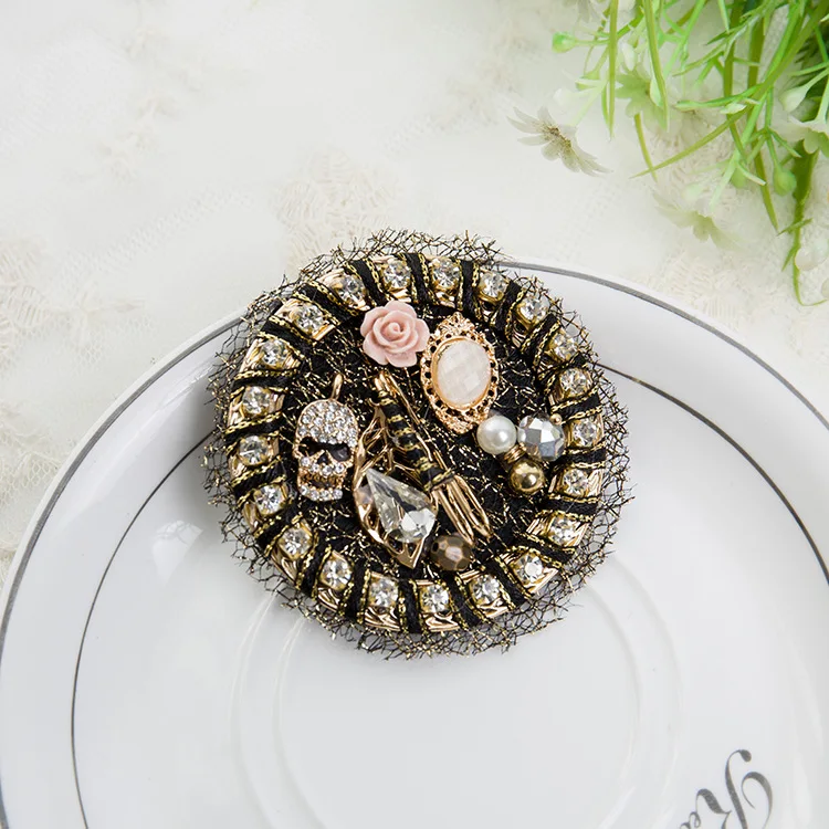 Vintage Women Girls Crystal Pearl Badges Brooch Elegant Flower Rhinestone Classic Brooches Pins Exquisite Wedding Party Pin Gift