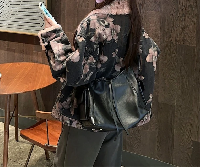 2025 Autumn and Winter New Design Thickened Denim Jacket Women's Printed Retro Cotton Jacket