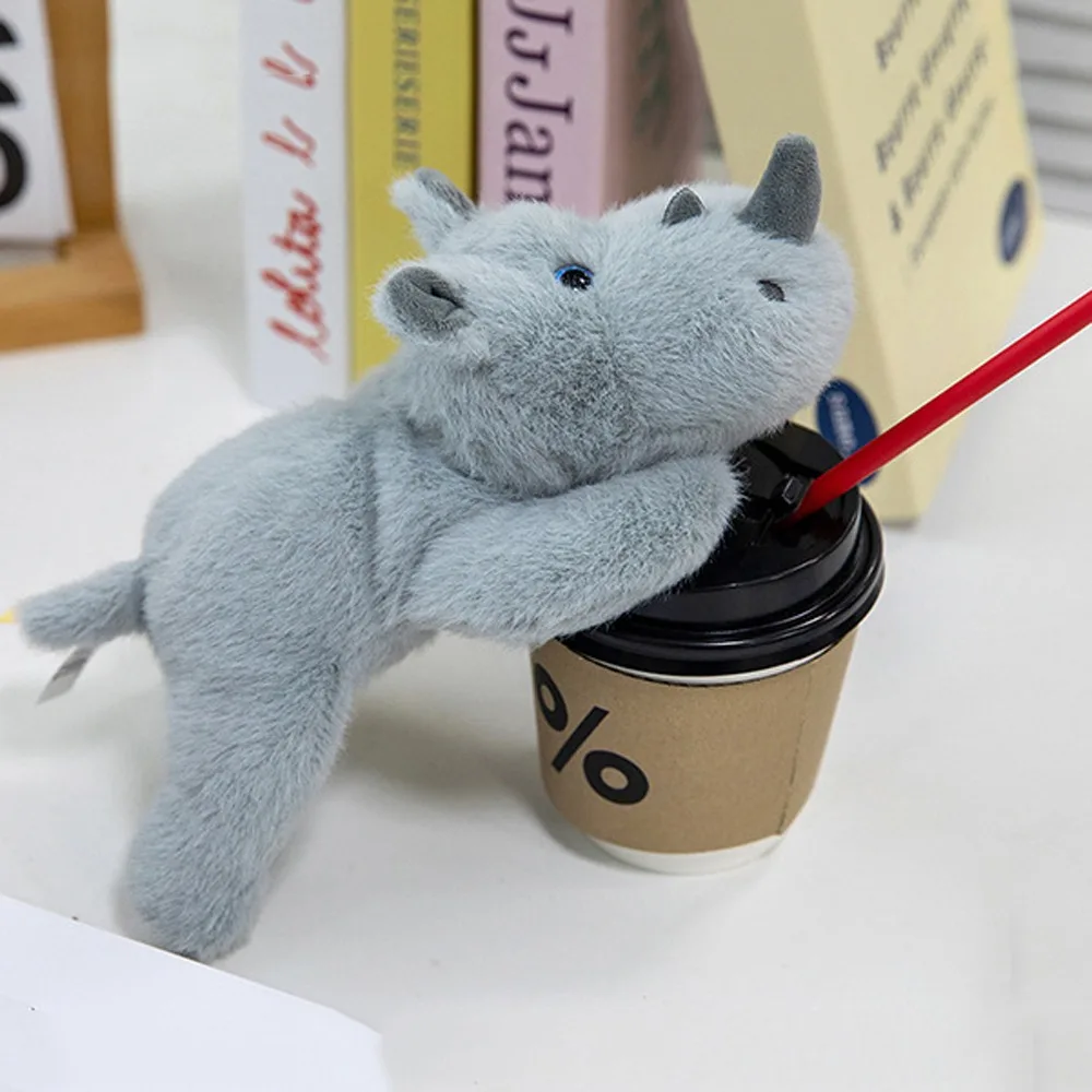 Sac à dos pendentif coussin de poignet rhinocéros poupée pendentif moelleux doux rhinocéros en peluche jouet dessin animé Animal rhinocéros en peluche poupée décor à la maison