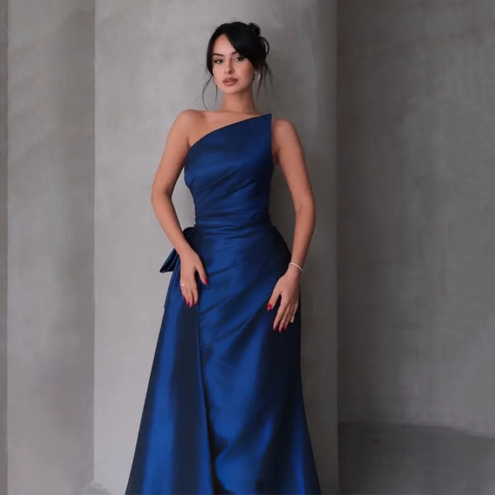 Di alta Qualità Personalizzato Senza Spalline A-line Macchia di Lunghezza Del Pavimento Senza Maniche Rughe Abiti De Mujer Elegantes Para Fiesta 2025