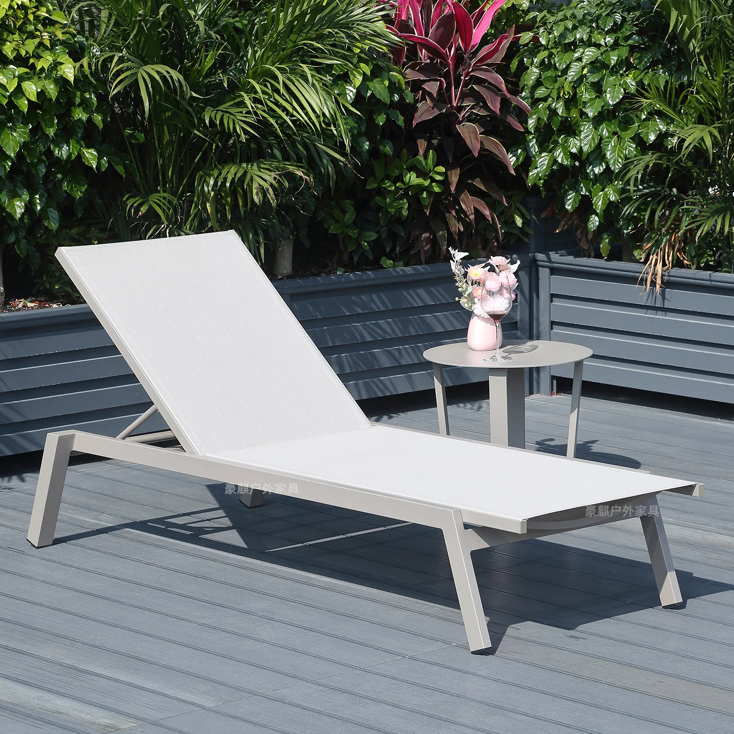 LMM Outdoor Bed Laying Hotel Homestay Indoor Swimming Pool Lounger Waterproof Outdoor Beach Chair