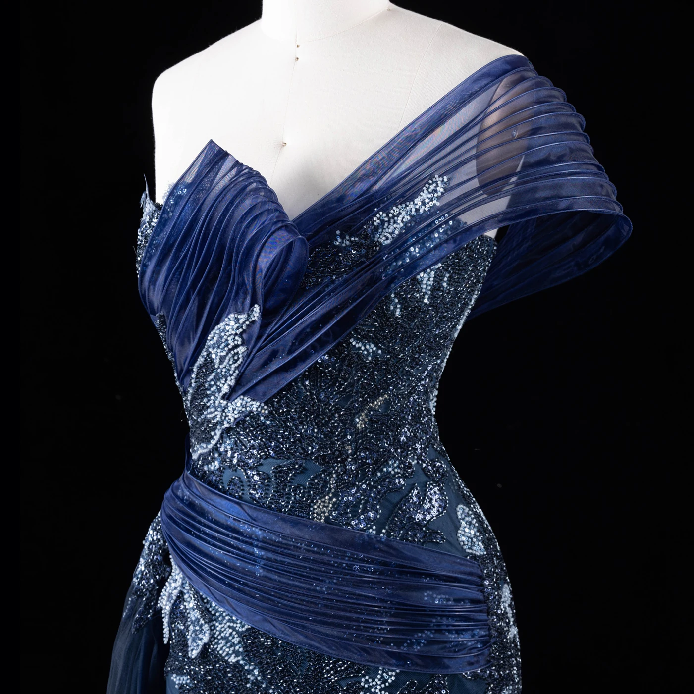 Sharon Said Luxuriöses Abendkleid in Grün mit Farbverlauf, schulterfrei, mit Perlenapplikationen, für Damen, Hochzeit, formelle Party, Modell SS293, maßgeschneidert – Detail 20