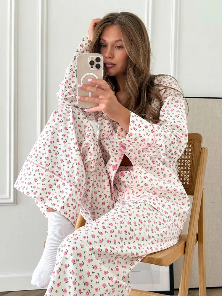 

HiLoc Women's Floral Pajamas Set Long Sleeve Button Down Shirt Wide Leg Pants 2 Piece Loungewear Soft Sleepwear Cute Print