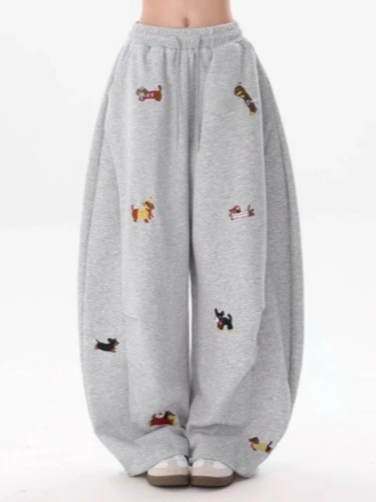 2025 Y2K الأمريكية الرجعية السراويل الفضفاضة النساء المطرزة الكلب السراويل عالية الخصر الرياضة بنطال ذو قصة أرجل واسعة Sweatpants غير رسمية الشارع الشهير