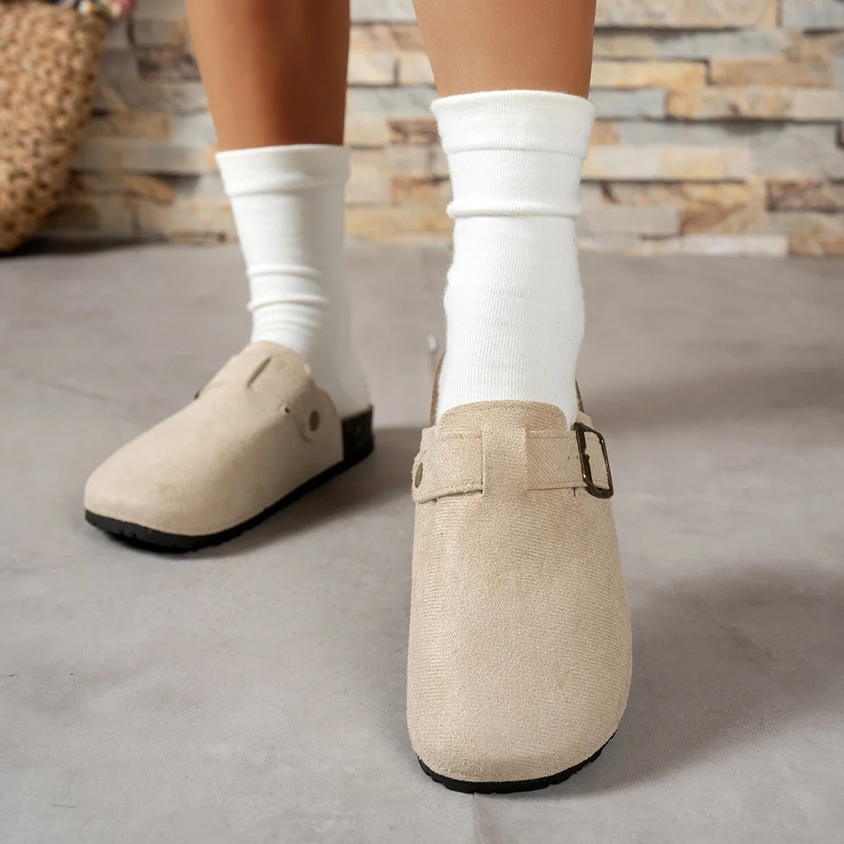 Große Retro-Slipper mit Gürtelschnalle, modische dicke Sohle, runde Zehenpartie, Gummisohle, leicht anzuziehende Outdoor-Slipper für Erwachsene – Detail 3