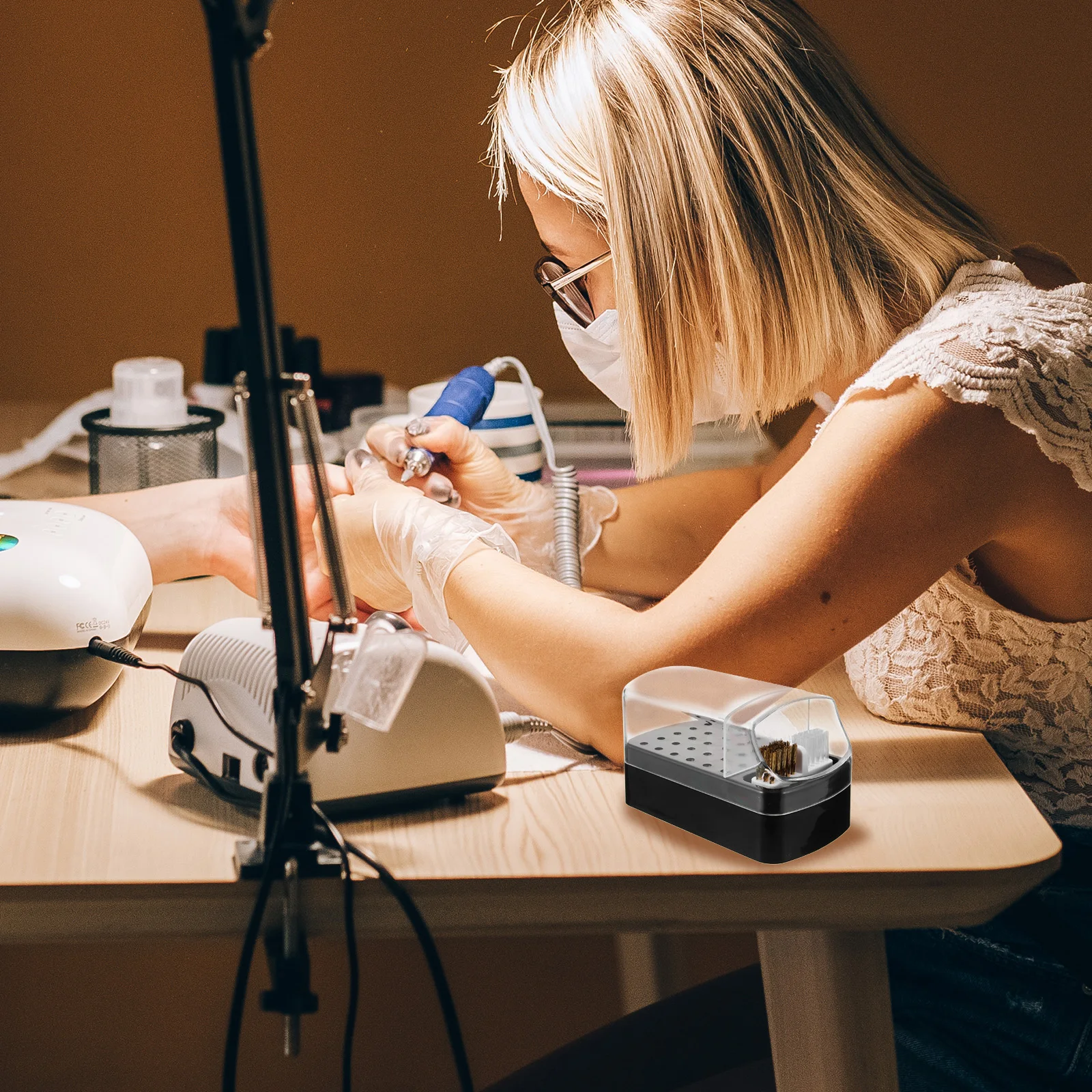 صندوق تخزين لقمة مثقاب الأظافر، منظم بلاستيكي بـ 30 فتحة، حامل لقمة مثقاب الأظافر لفرشاة تنظيف مانيكير المنزلية في الصالونات