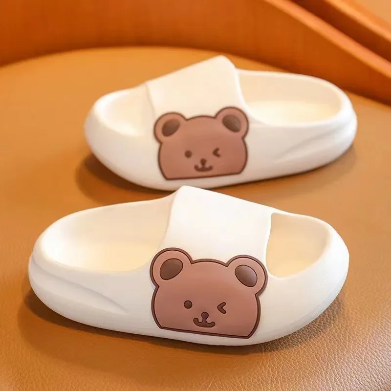 Cartoon Bear Children\'s Beach Slippers For Boys Girls Home Shoes Summer Thick Sole Flip Flops EVA Soft Outdoor Slippers Child