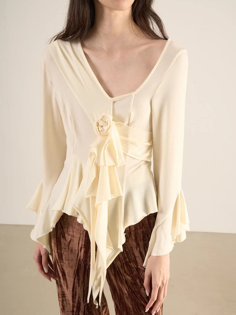 

Женская милая футболка LANVIVIER в стиле ретро, с 3D-цветами в виде роз, асимметричным дизайном, из эластичного модала, с рукавами-колокол