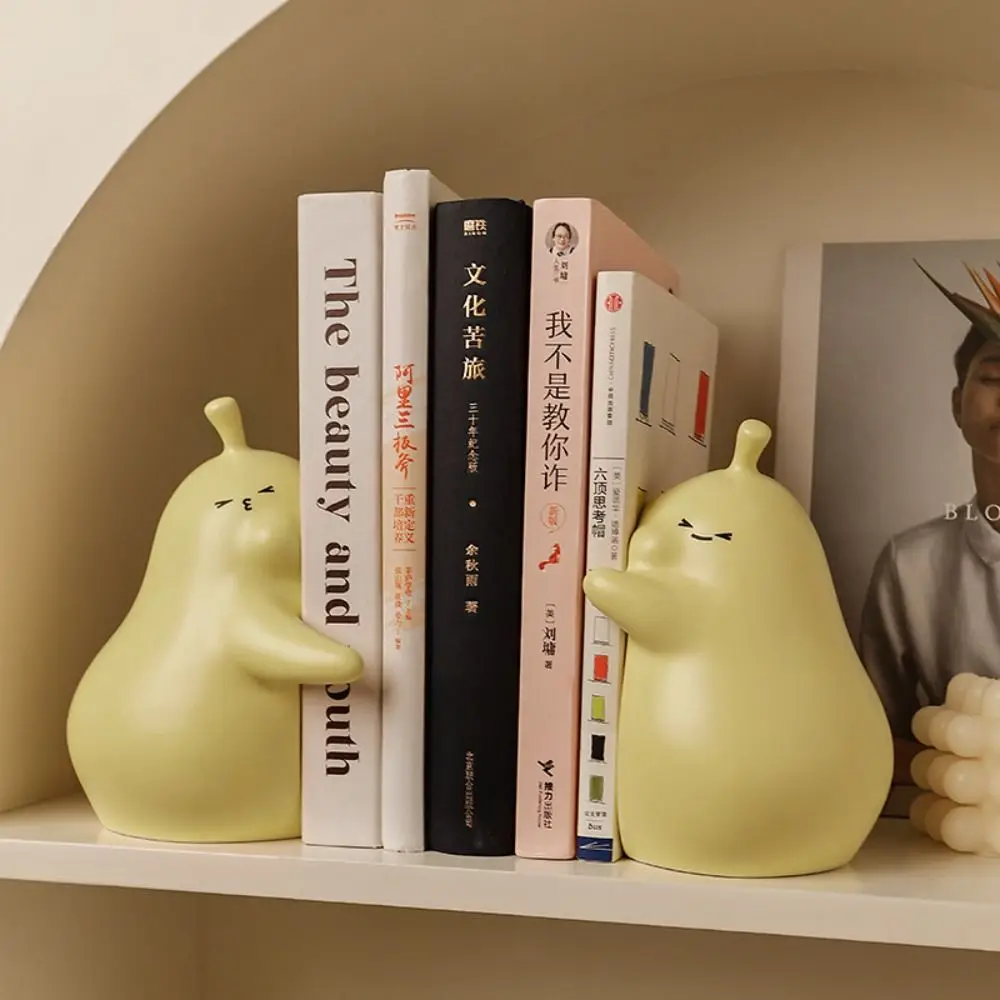 

2pcs Ceramic Hug Pear Book Stand Cute Creative Pear Decorative Bookends Multi-Functional Modern Miniatures Figurine Bedroom