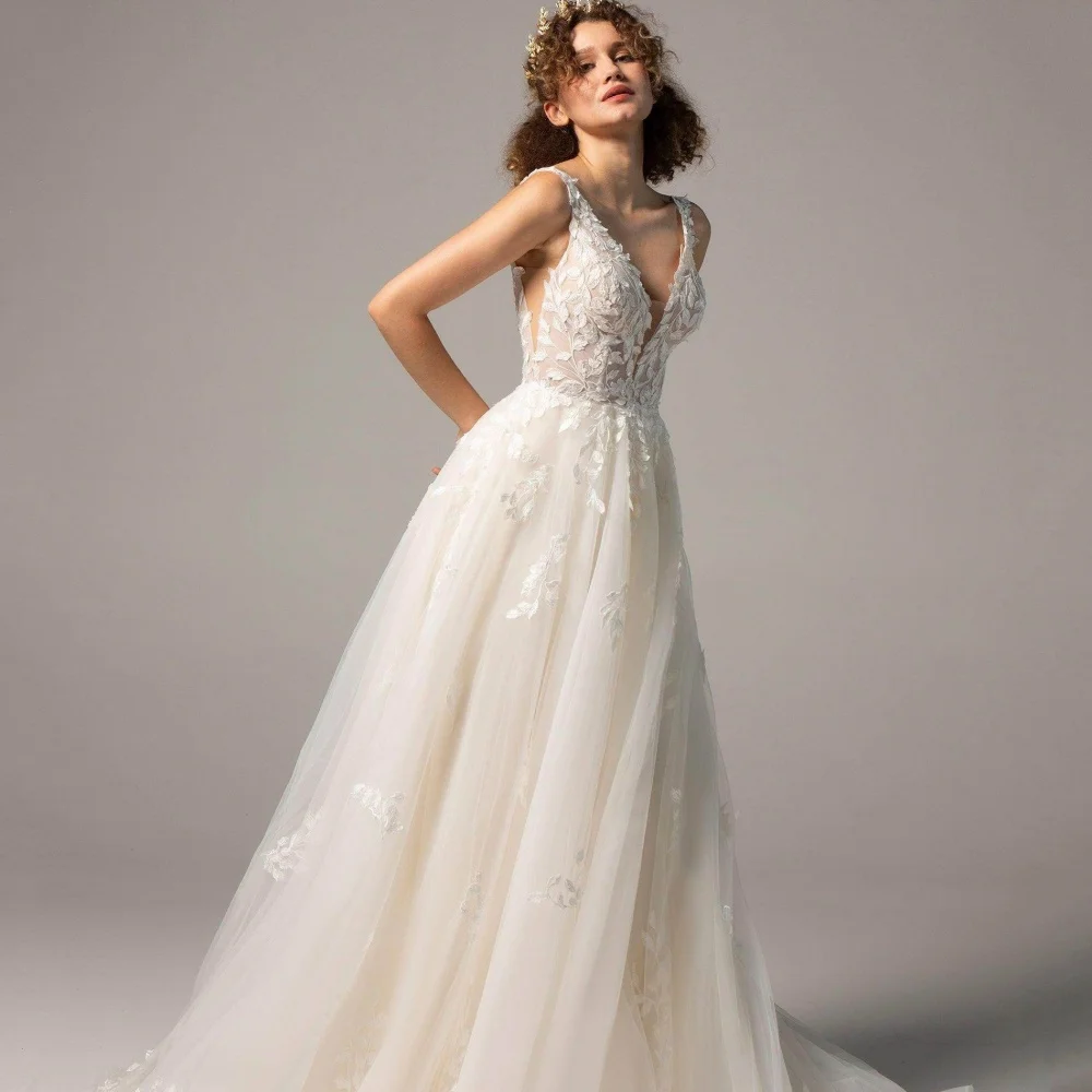 Vestidos de novia personalizados sin espalda una línea vestidos de novia bohemios tanque de encaje cuello en V tul nueva bata de novia vestido de novia