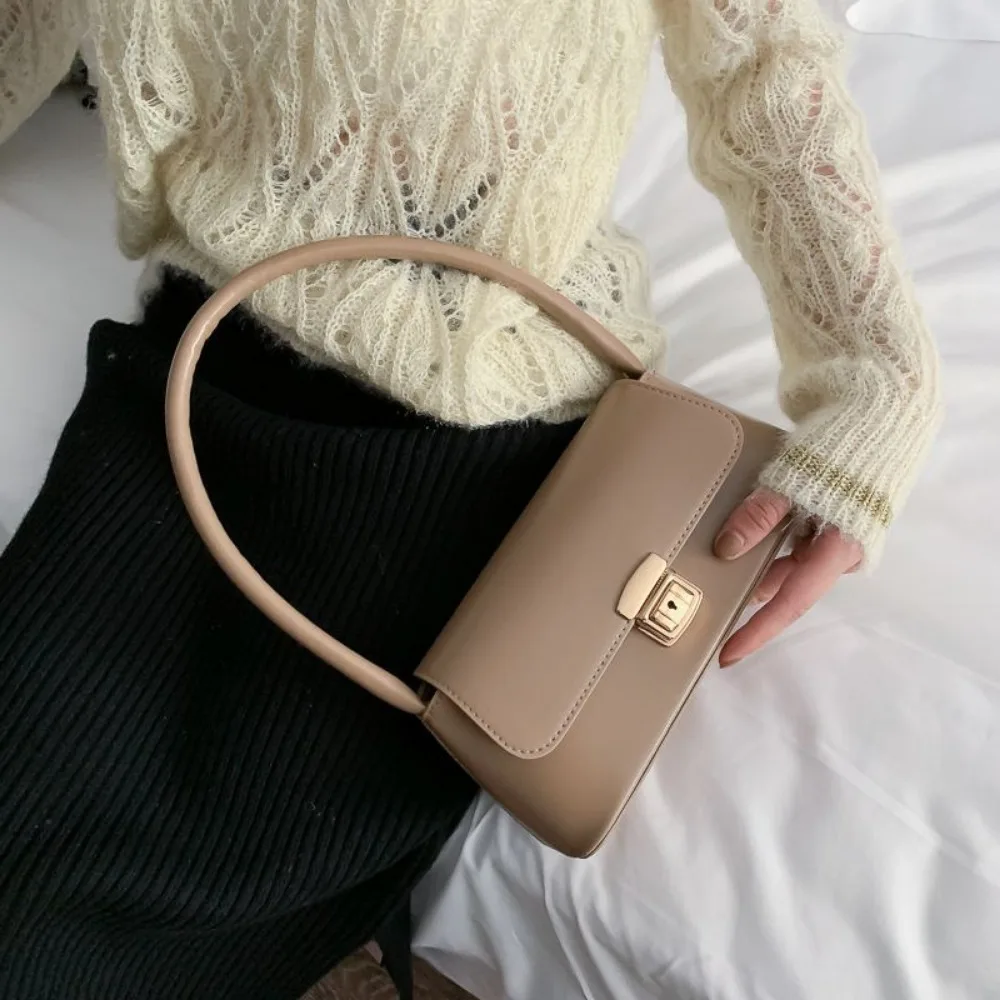 

Casual Vintage French Stick Bag Large Capacity Handbag Underarm Bag French Style Fashion PU Leather Shoulder Bag Girls