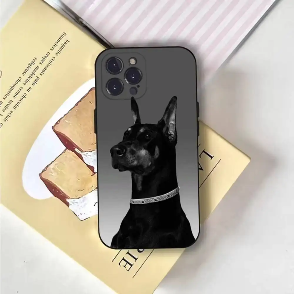 Coque de téléphone chien teckel Doberman, étui souple noir pour iPhone 17,16,15,14,13,12,Pro,Max,Plus,E,SE4,Air,Mini