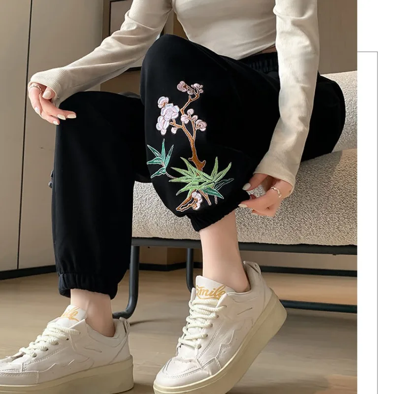 女性用のハイウエストスポーツパンツ,ボタン,ポケット,刺embroidered,カジュアル,春,夏,ノベルティ