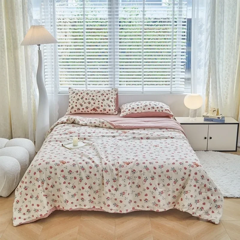 

2025 new color zhu cotton summer cool quilt air conditioner quilt four-piece set of small fresh student dormitory thin quilt