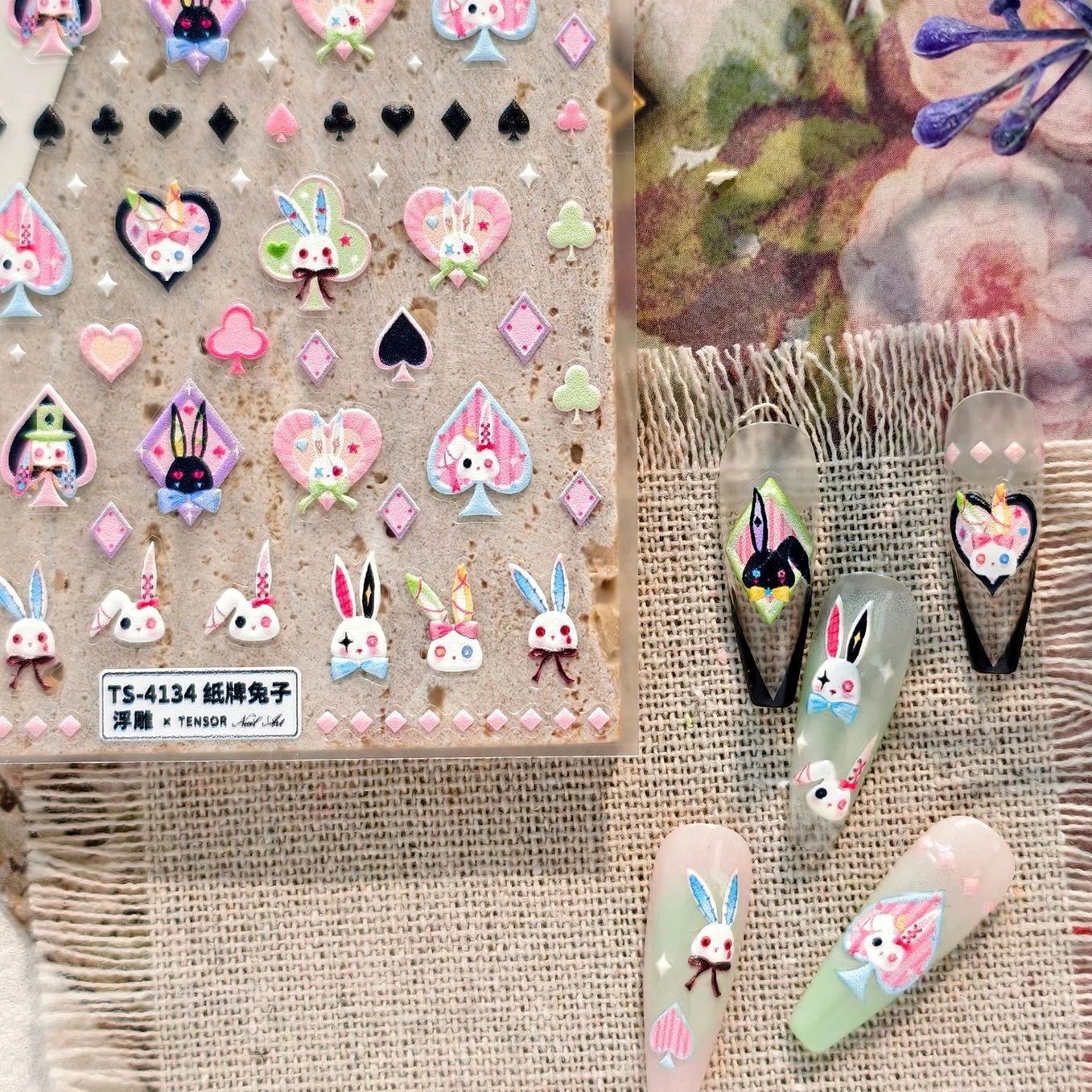 สติกเกอร์ตกแต่งเล็บลายกระต่ายสีดำ ไพ่โป๊กเกอร์ กระต่ายผูกโบว์ ลายตารางสีชมพู สัตว์ รถฟักทอง ดวงอาทิตย์ นก ม้า ดาว