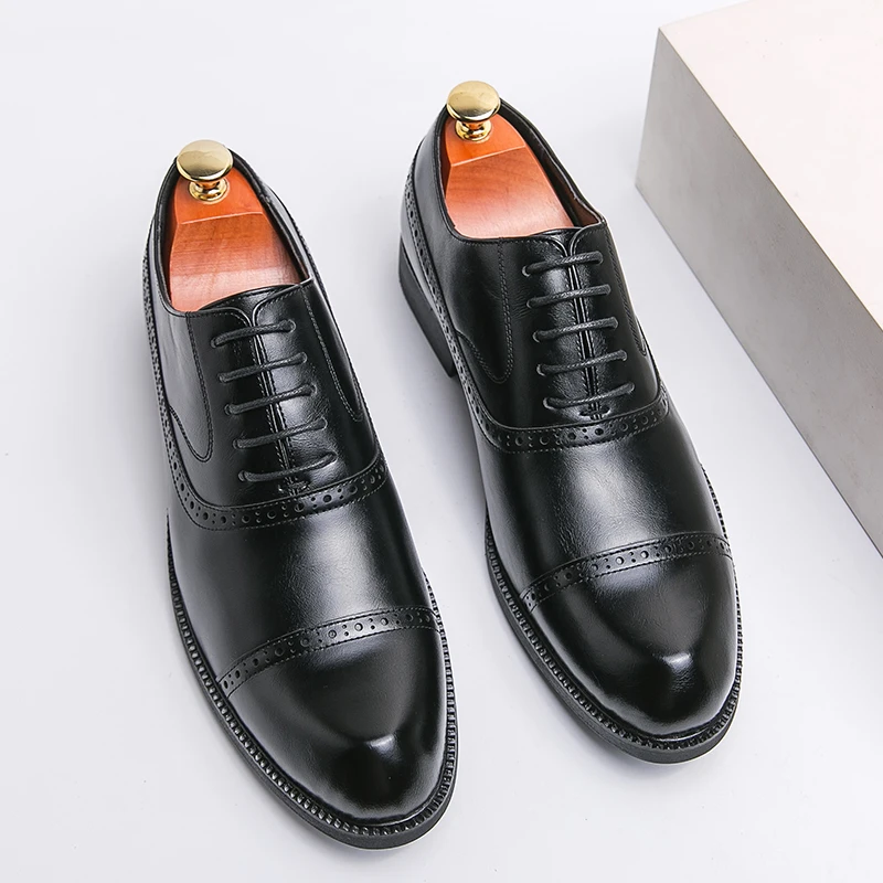 

Big size leather shoes for men 2023 autumn new British style carved lace business dress three-joint gentleman single shoes